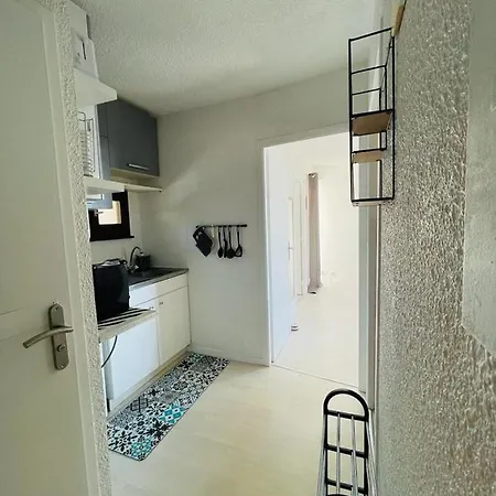Apartment F2 Pres Debarcadere, En Centre Ville, Des Thermes Les Bains 2 Etoiles